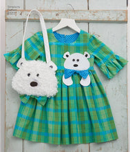 Load image into Gallery viewer, Sewing Pattern: Simplicity 8522