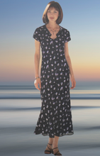 Load image into Gallery viewer, 1999 Vintage Sewing Pattern: Butterick 6056