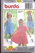 Load image into Gallery viewer, Vintage Sewing Pattern: Burda 3823