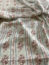 Load image into Gallery viewer, Vintage Floral Striped Silky Polyester Material