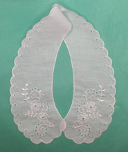 Load image into Gallery viewer, Assorted Vintage Style Lace & Cotton Collars