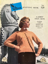 Load image into Gallery viewer, Patons Knitting Book No.520