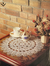 Load image into Gallery viewer, Vintage Crochet Monthly Number 22 by Tricot