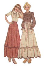 Load image into Gallery viewer, 1975 Vintage Sewing Pattern: McCalls 4658