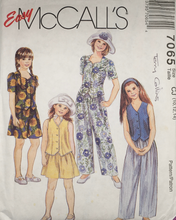 Load image into Gallery viewer, Uncut Sewing Pattern: McCalls 7065