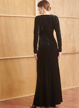 Load image into Gallery viewer, Sewing Pattern: Simplicity S9820