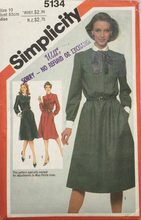 Load image into Gallery viewer, 1981 Vintage Sewing Pattern: Simplicity 5134