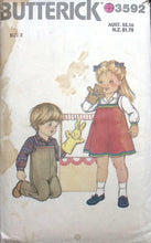 Load image into Gallery viewer, Vintage Sewing Pattern: Butterick 3592
