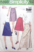 Load image into Gallery viewer, 1976 Vintage Sewing Pattern: Simplicity 5393