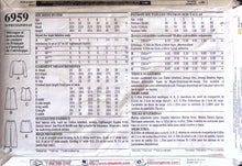 Load image into Gallery viewer, Vintage Sewing Pattern: New Look 6959