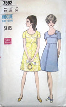 Load image into Gallery viewer, Vintage Sewing Pattern: Vogue 7592