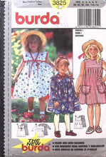 Load image into Gallery viewer, Vintage Sewing Pattern: Burda 3825
