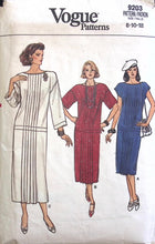 Load image into Gallery viewer, Vintage Sewing Pattern: Vogue 9203