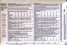 Load image into Gallery viewer, Sewing Pattern: Simplicity 8522