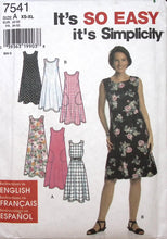 Load image into Gallery viewer, Vintage Sewing Pattern: Simplicity 7541