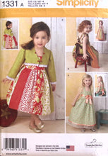 Load image into Gallery viewer, Sewing Pattern: Simplicity 1331