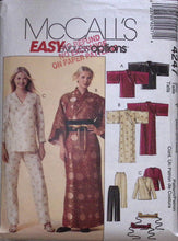 Load image into Gallery viewer, Sewing Pattern: McCalls 4247