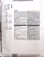 Load image into Gallery viewer, Vintage Sewing Pattern: Vogue 2247