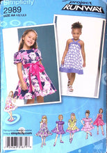 Load image into Gallery viewer, Sewing Pattern: Simplicity 2989
