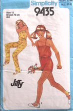 Load image into Gallery viewer, Vintage Sewing Pattern: Simplicity 9435