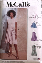 Load image into Gallery viewer, Sewing Pattern: McCalls M8259