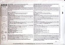 Load image into Gallery viewer, Sewing Pattern: Simplicity 4202