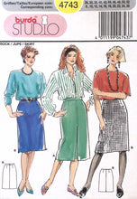 Load image into Gallery viewer, Vintage Sewing Pattern: Burda 4743