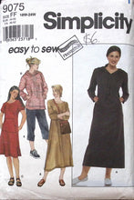 Load image into Gallery viewer, Vintage Sewing Pattern: Simplicity 9075