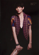 Load image into Gallery viewer, Cleckheaton Knitting Book No.3002