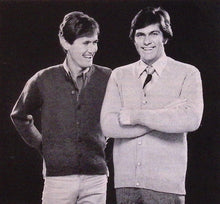 Load image into Gallery viewer, Patons Knitting Booklet No.52