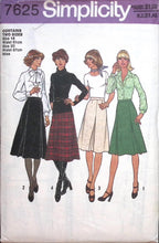 Load image into Gallery viewer, Vintage Sewing Pattern: Simplicity 7625