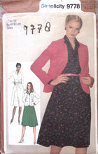 Load image into Gallery viewer, Vintage Sewing Pattern: Simplicity 9778