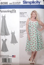 Load image into Gallery viewer, Sewing Pattern: Simplicity 8096