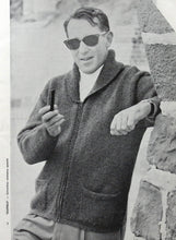 Load image into Gallery viewer, Vintage Patons Knitting Book No. 711