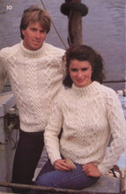 Load image into Gallery viewer, Cleckheaton Knitting Booklet Arran Isle