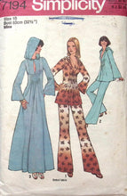 Load image into Gallery viewer, Vintage Sewing Pattern: Simplicity 7194