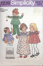 Load image into Gallery viewer, Vintage Sewing Pattern: Simplicity 7239