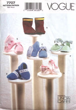 Load image into Gallery viewer, Sewing Pattern: Vogue 7707