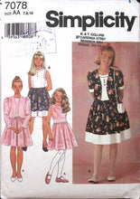 Load image into Gallery viewer, Vintage Sewing Pattern: Simplicity 7078