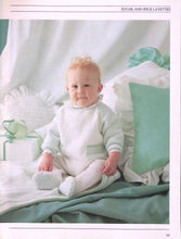Load image into Gallery viewer, Easy Knits for Babies and Toddlers by Bay Books