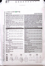 Load image into Gallery viewer, Sewing Pattern: Vogue V8434