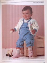 Load image into Gallery viewer, Easy Knits for Babies and Toddlers by Bay Books