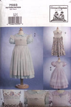 Load image into Gallery viewer, Sewing Pattern: Vogue 7593