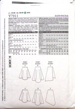 Load image into Gallery viewer, Sewing Pattern: Vogue V7911