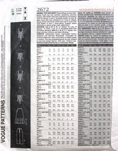 Load image into Gallery viewer, Sewing Pattern: Vogue 2672