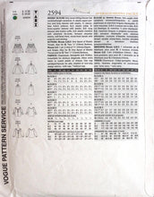 Load image into Gallery viewer, Sewing Pattern: Vogue 2594