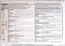 Load image into Gallery viewer, Sewing Pattern: Simplicity 4224