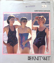 Load image into Gallery viewer, Vintage Sewing Pattern: Knitwit 5700