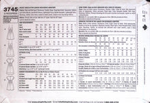 Load image into Gallery viewer, Sewing Pattern: Simplicity 3745