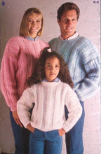 Load image into Gallery viewer, Cleckheaton Knitting Booklet No.BK82